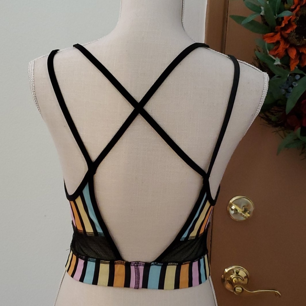 ABS2B Workout Top - Picture 3 of 9